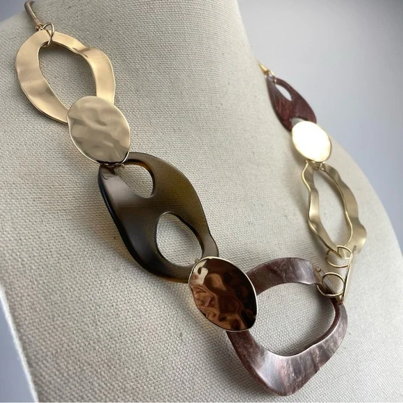 Natasha Gold Tone Acrylic Snake Chain Abstract Statement Bib Necklace
